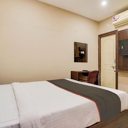 Hotel Airport Land New Delhi Extérieur photo
