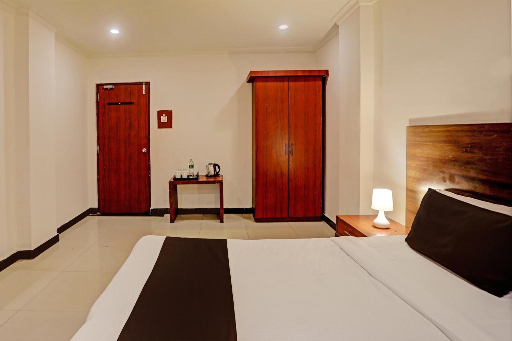 Hotel Airport Land New Delhi Extérieur photo