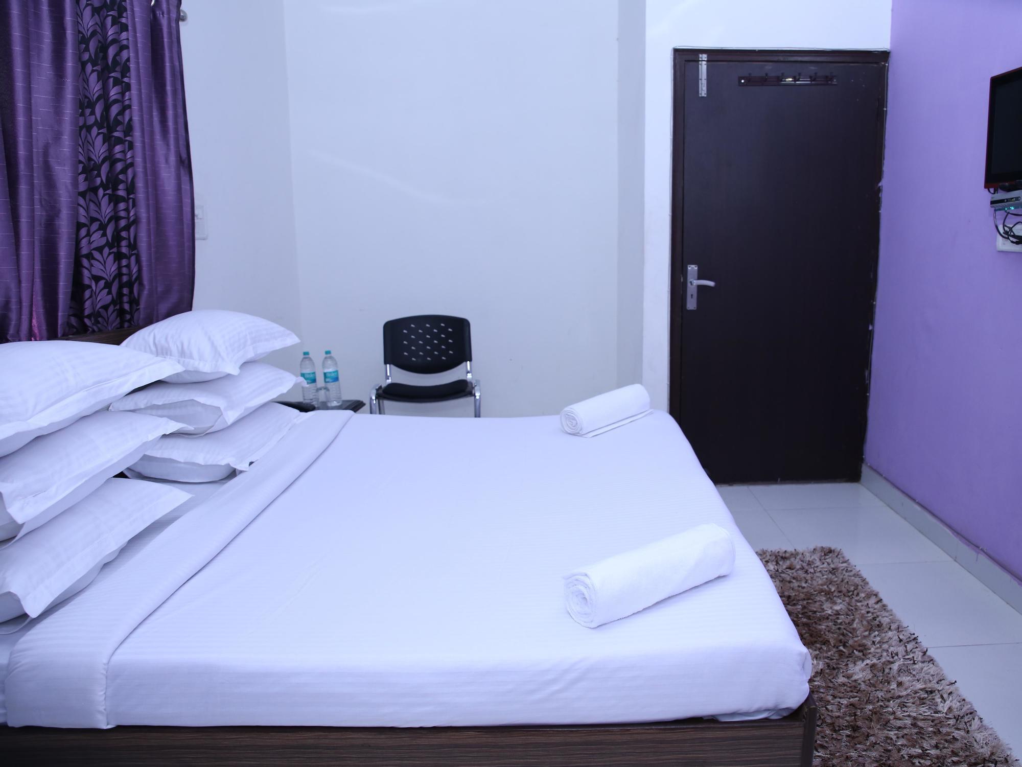 Hotel Airport Land New Delhi Extérieur photo