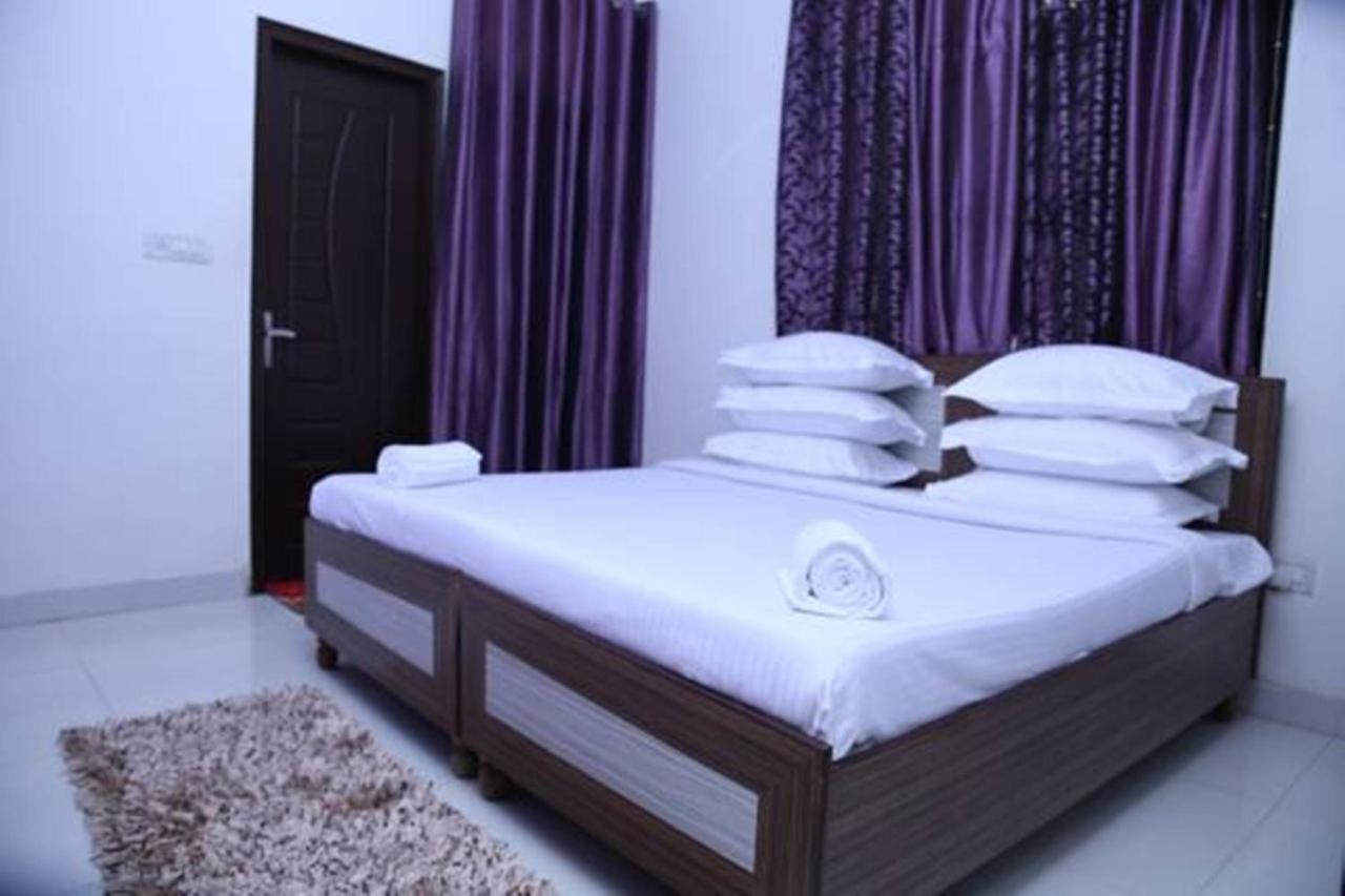 Hotel Airport Land New Delhi Extérieur photo