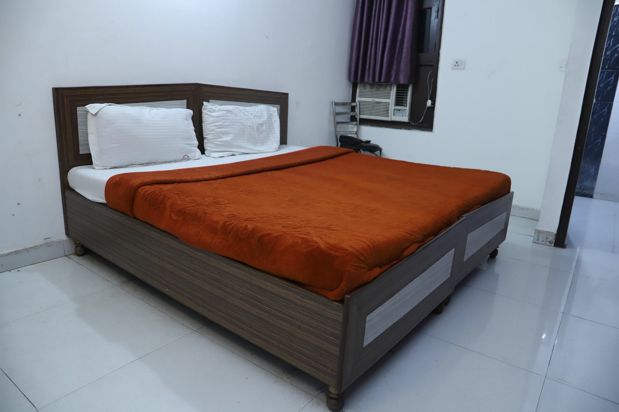 Hotel Airport Land New Delhi Extérieur photo